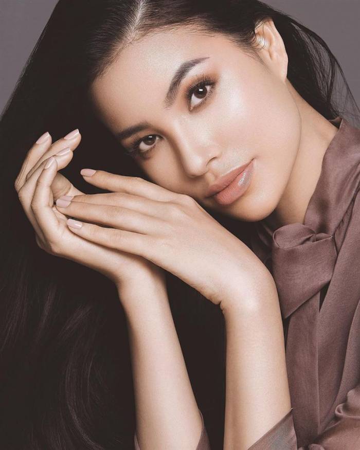 Phạm Hương không bận tâm về những tin đồn đời tư.