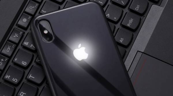 Logo “táo cắn dở” của Apple có thể sẽ được sử dụng làm đèn thông báo cho iPhone trong tương lai