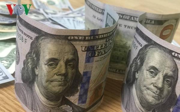 Việc dừng cho vay ngoại tệ sẽ có lợi cho doanh nghiệp xuất khẩu. (Ảnh minh họa)