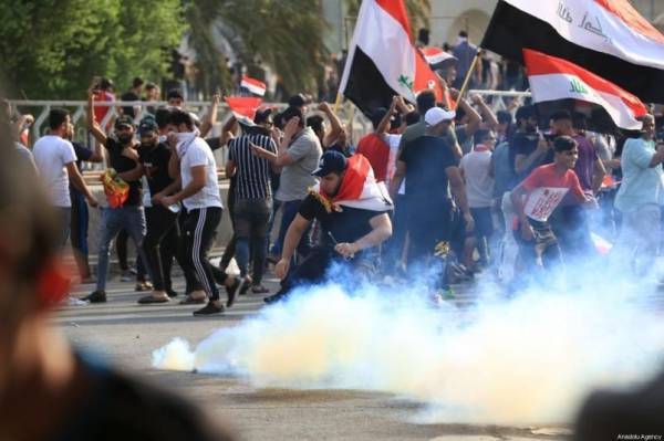 Biểu tình Iraq: Hơn 110 người thiệt mạng, trụ sở các nhóm vũ trang thân Iran bị đốt