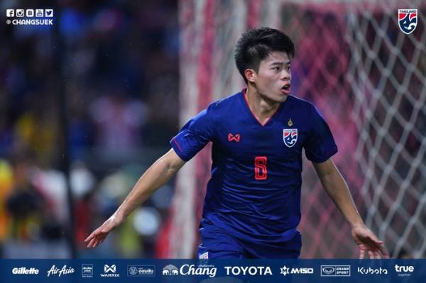 ĐT Thái Lan đã đánh bại ĐT UAE với tỉ số 2-1.