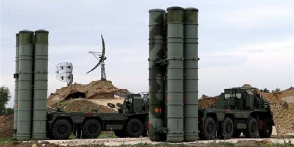 Nga lần đầu tiên trển khai S-300 đến biên giới Afghanistan