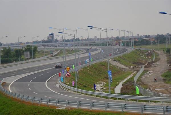 Để có cao tốc Hà Nội - Hải Phòng, VIDIFI vay 4.069 tỷ của VDB để giải phóng mặt bằng, đến nay chưa được thanh toán. Ảnh: Sỹ Lực