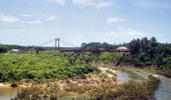 Khám phá cây cầu treo huyền thoại ở Quảng Trị trên tuyến đường Trường Sơn lịch sử