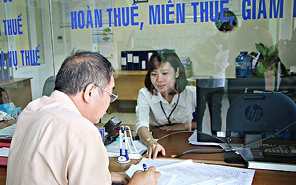 Ưu đãi thuế đang được tập trung vào nhóm doanh nghiệp có quy mô lớn. (Ảnh minh họa: KT)
