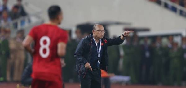 HLV Park Hang-seo nói gì khi lên ngôi đầu bảng G?