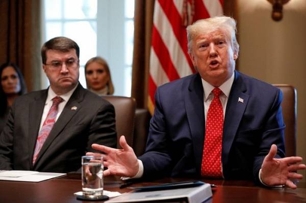 Ông Trump dọa ‘ngay lập tức tăng thuế’ với Trung Quốc nếu không có thỏa thuận
