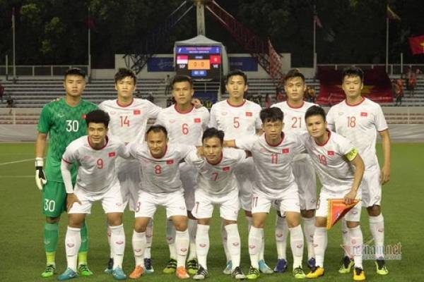 Đội hình ra sân của U22 Việt Nam gặp U22 Singapore tối 3/12. Ảnh VietNamNet.