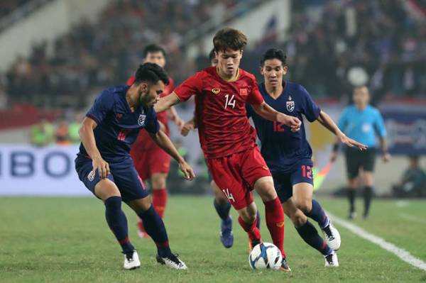 Các cầu thủ U22 Việt Nam hướng đến tấm vé bán kết. Ảnh: ST