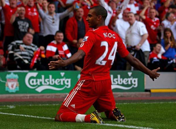 David N’Gog khi còn khoác áo Liverpool. (Ảnh: Getty).