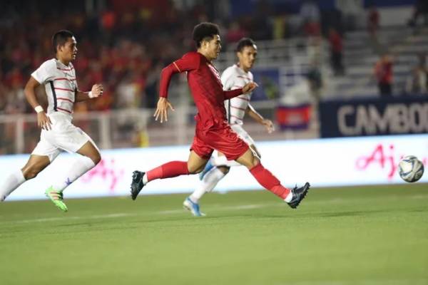 Hà Đức Chinh, chân sút ghi 8 bàn thắng tại đấu trường SEA Games 30