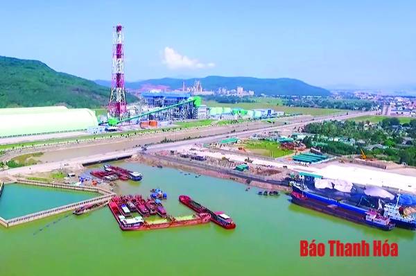 Một góc Khu Kinh tế Nghi Sơn. Ảnh: Minh Hiếu