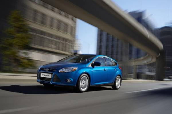 Một nhóm các chủ xe Ford Focus và Fiesta liên hệ với The Detroit Free Press ngay sau khi trang này đưa tin nhà sản xuất ô tô Mỹ cố tình bán xe có hộp số bị lỗi ra thị trường.