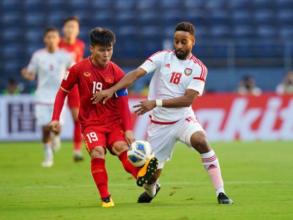 Tiền vệ Quang Hải tiếp tục ghi dấu ấn với báo chí châu Á khi vừa bình phục chấn thương nhưng luôn có những pha bóng đẳng cấp theo phong cách của siêu sao Messi