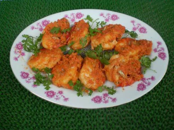 Tôm kho tàu chế biến theo truyền thống