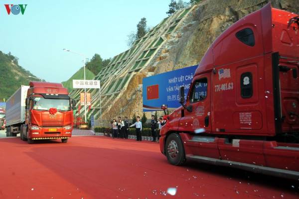 Đấu nối tuyến đường chuyên dụng vận tải hàng hóa Tân Thanh (Việt Nam) - Pò Chài (Trung Quốc).