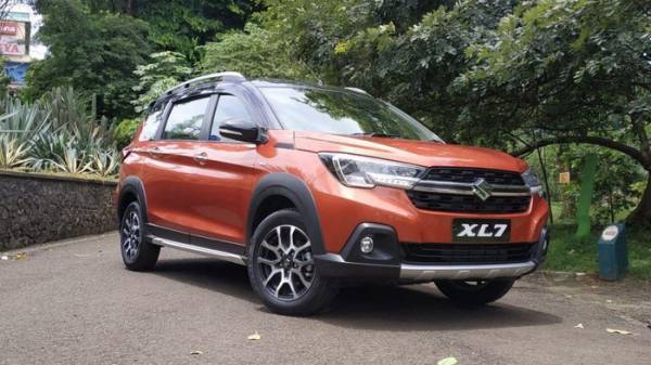 Suzuki XL7 ra mắt tại Indonesia, giá bán tương đương 442 triệu đồng