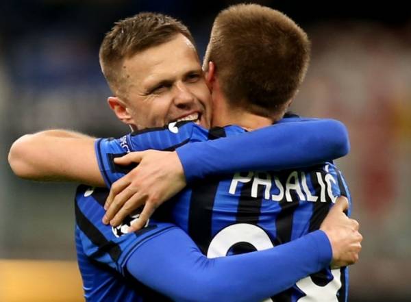 Thủ môn Valencia bay người cứu thua