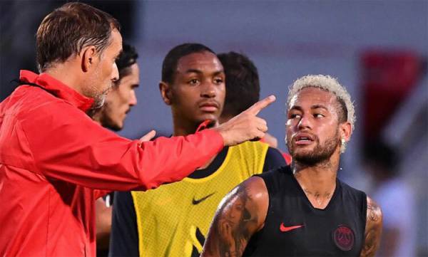 HLV Tuchel đối mặt với nhiều khó khăn khi làm việc với dàn sao của sân Công viên các Hoàng tử. Ảnh: Marca.