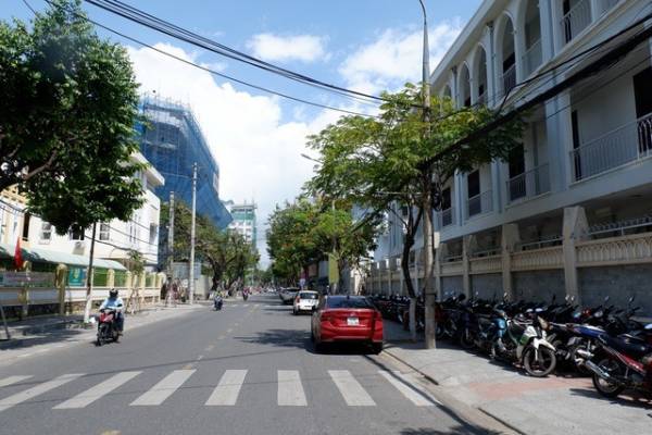 The streets in Da Nang are bustling with Korean tourists