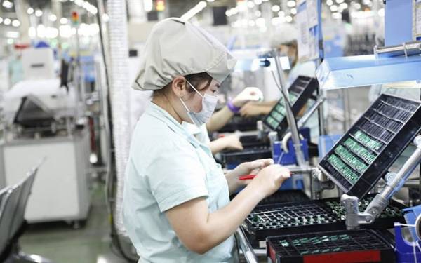 Singapore là nhà đầu tư lớn nhất vào Việt Nam trong 2 tháng đầu năm với 4.111,6 triệu USD