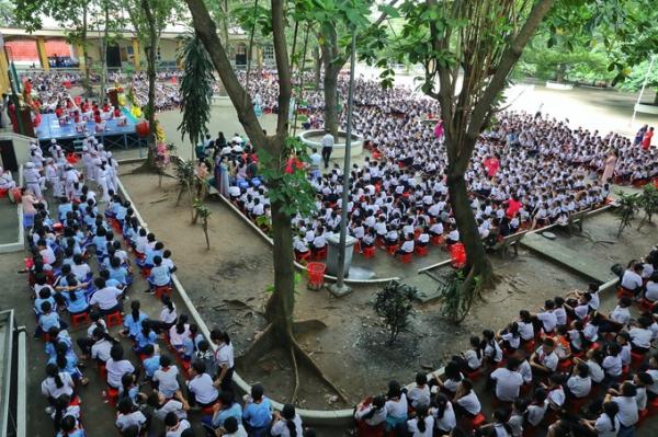 TP HCM ‘gồng mình’ trước áp lực học sinh tăng