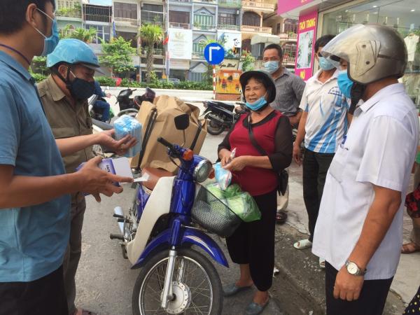 TP Hạ Long: Phát hiện, xử lý một cơ sở sản xuất khẩu trang trái phép