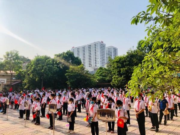 Hơn 2 triệu học sinh Thủ đô bước vào năm học mới: Nỗ lực giảm trái tuyến, chống lạm thu