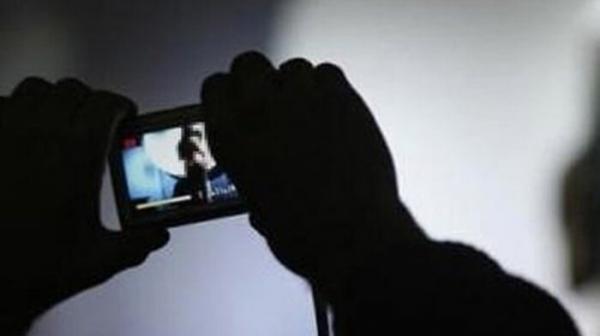 Thầy giáo ở Quảng Trị dùng clip “nóng” tống tiền bạn gái