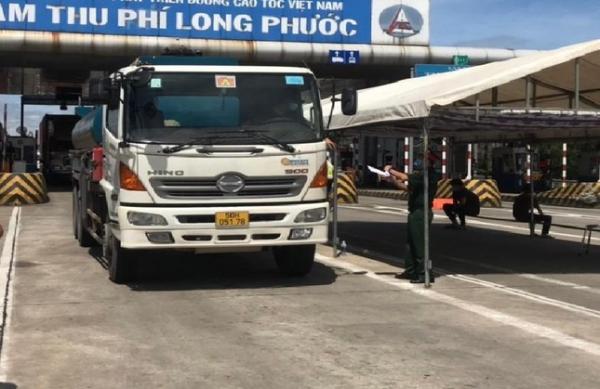 Ùn ứ cục bộ ở nhiều điểm cửa ngõ TPHCM