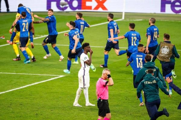 Sự trùng hợp trong các loạt sút luân lưu tại Euro 2020