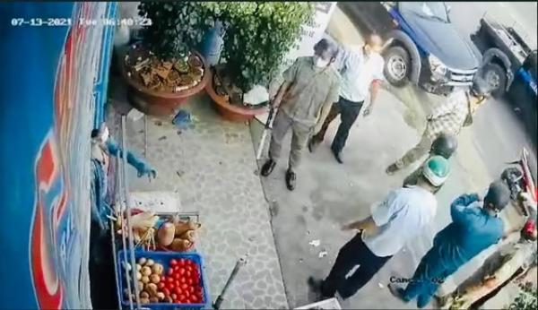 Phạt hành chính vợ chồng vi phạm Chỉ thị 16 đôi co với tổ liên ngành phường