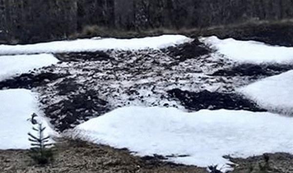 UFO landing tracks? Alien hunters stunned by discovery in Argentina snow