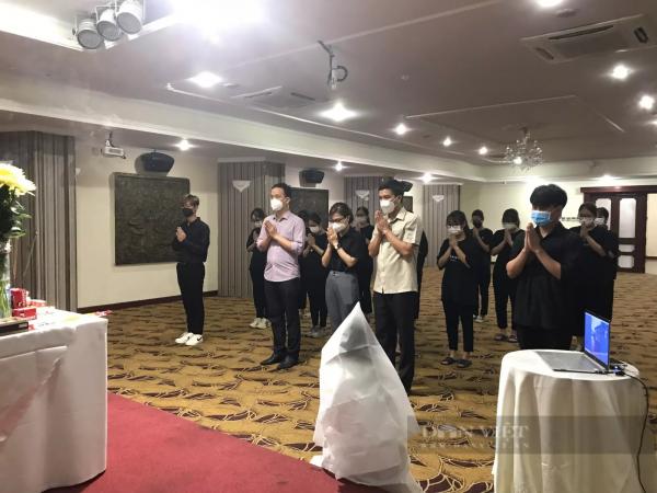 Xót xa nữ sinh viên ĐH Kỹ thuật Y tế Hải Dương không thể về chịu tang cha vì đang chống dịch tại TP.HCM