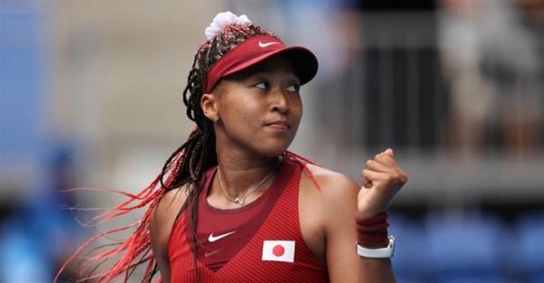 VĐV thắp đuốc Olympic Tokyo bị loại