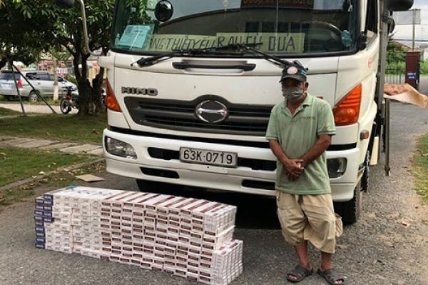 Vạch trần “chiêu” lợi dụng xe “luồng xanh” để chở thu‌ốc l‌á lậu