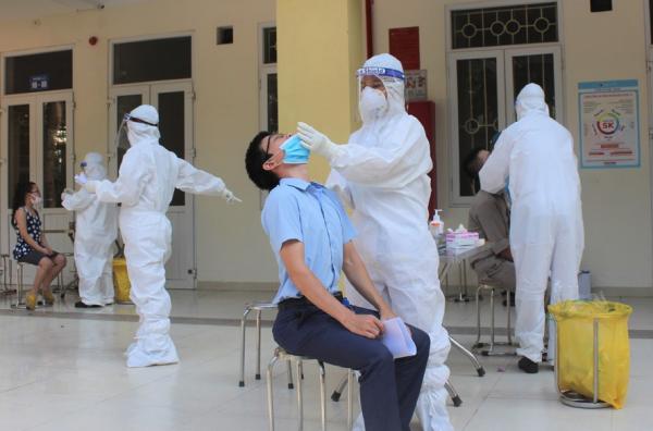 Quận Hai Bà Trưng: Hơn 50% trường hợp tại khu vực nguy cơ cao đã âm tính với SARS-CoV-2