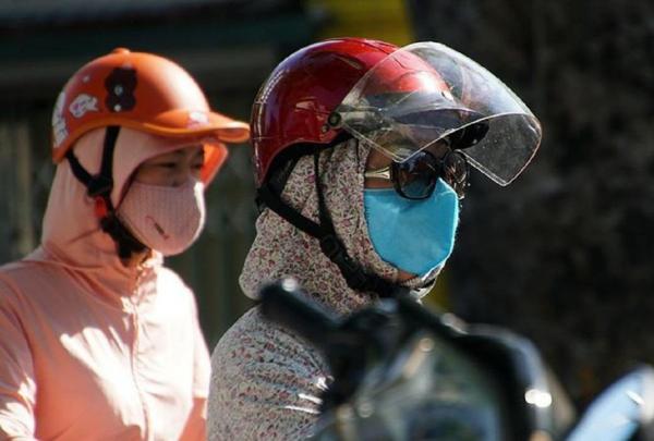 Hàng loạt kỷ lục nắng nóng miền Bắc, miền Trung