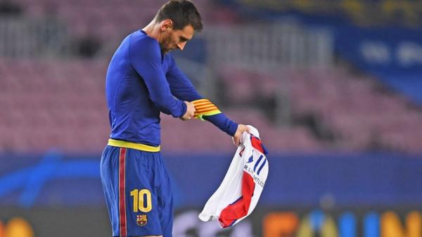 Xavi, Iniesta lên tiếng khi Messi khoác áo PSG