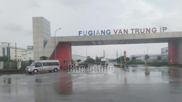 Nhóm công nhân có thể tự tổ chức thuê xe đưa, đón