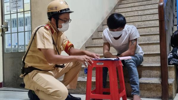 Công an Đồng Nai truy đuổi 10 km bắt 2 thanh niên dương tính m‌a tú‌y vượt chốt kiểm dịch