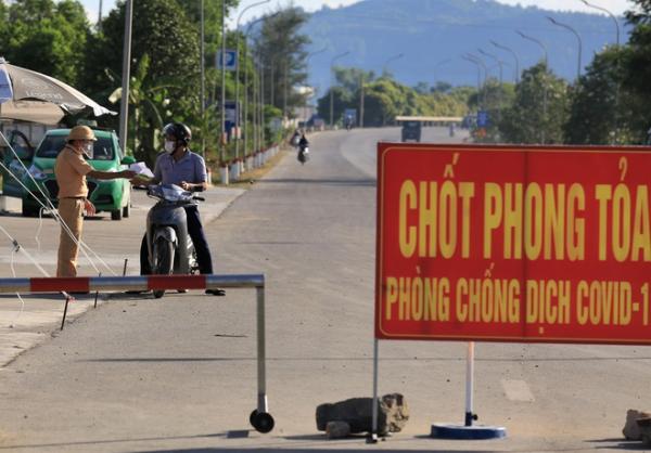 Trường cao đẳng ở Nghệ An tìm người liên quan sinh viên mắc Covid-19